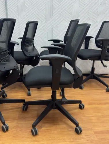 Cadeira Uni Flexform em perfeito estado