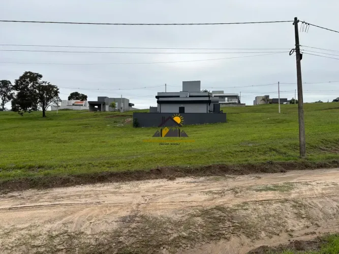 Terreno à Venda no Ninho Verde 2 432m² | Vista para a Cuesta | Plano | Quitado