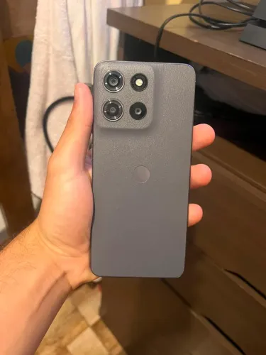 Moto G15 128GB Grafite - Ótimo Estado (Com Carregador e Capinha)