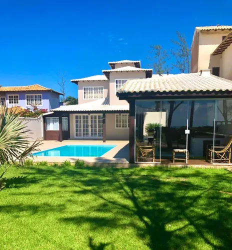 Casa de Praia pra temporada com piscina e em frente a praia em Unamar (Cabo Frio RJ)