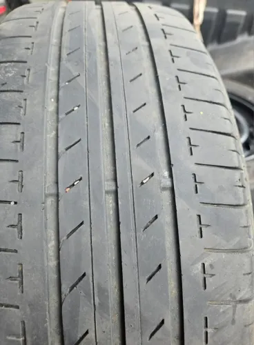 4 rodas aro 16 com calotas, pneus meia vida 215/60/16
