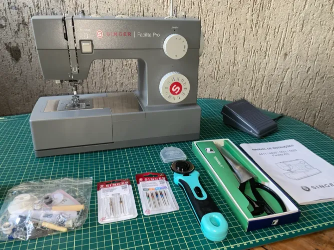 Singer Facilita Pro 4423 + Kit
