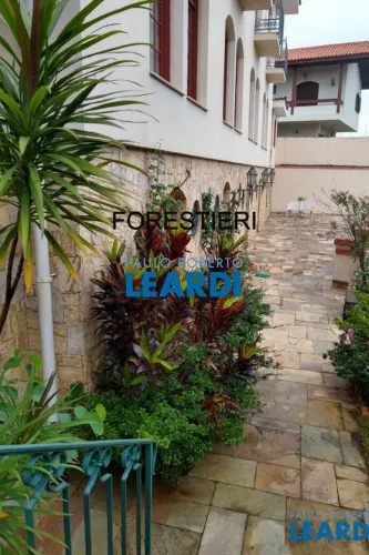 CASA ASSOBRADADA - JARDIM GUEDALA - SP