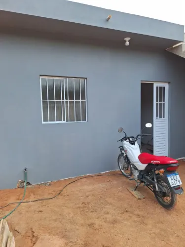 Vendo uma casa na rua da jaqueira