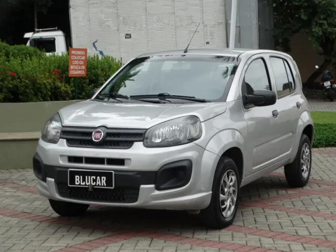 Fiat Uno Attractive 1.0 Flex 6V 5P 2021