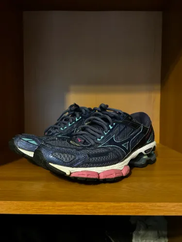 Tênis Mizuno Wave Creation 19 Feminino Roxo e Rosa - Tam 37