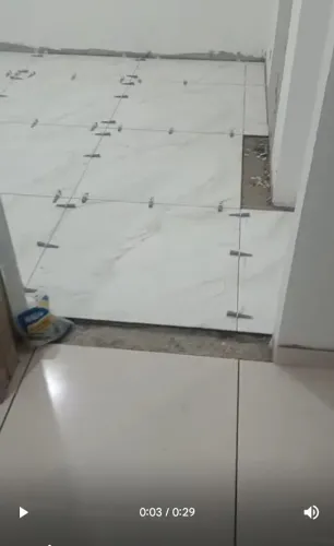 Pedreiro cerâmica e pastilha 