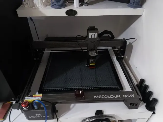 Máquina de Gravação e Corte a Laser M6W para Diversos Materiais - 40x40cm