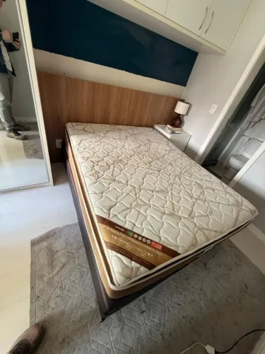 Cama Box Casal + Colchão Ortobom Antialérgico - Ótimo Estado