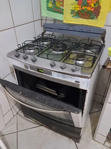 Vendo fogao 5 bocas brastemp