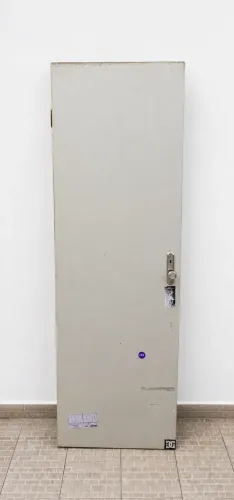 Porta de Madeira 2,10m x 0,80m (não acompanha caixa)