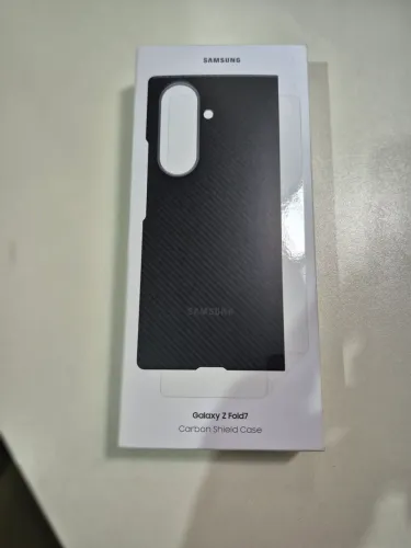 Capa z fold 7 carbono original