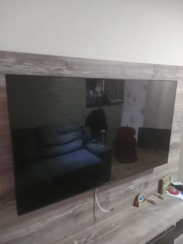 Vendo TV Samsung cristal modelo UN50TU8000 com defeito sem imagem  e sem som