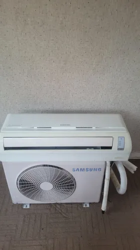Vendo ar condicionado 9000btu's Samsung convencional