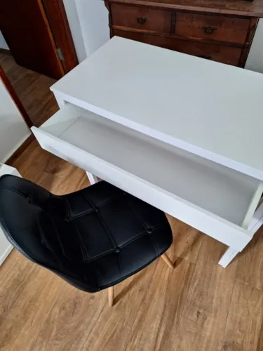 Mesa Escrivaninha com gaveta e com Cadeira