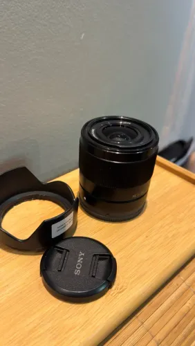 LENTE SONY 28mm 2.0