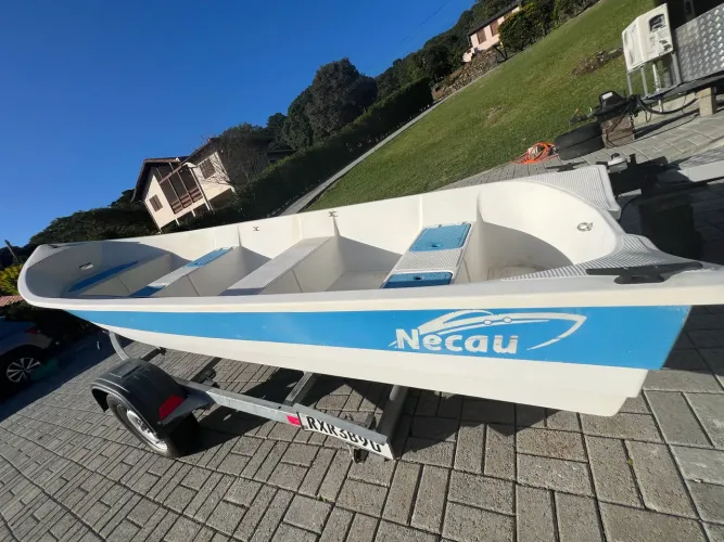 Barco de fibra 5 metros (sem carreta )