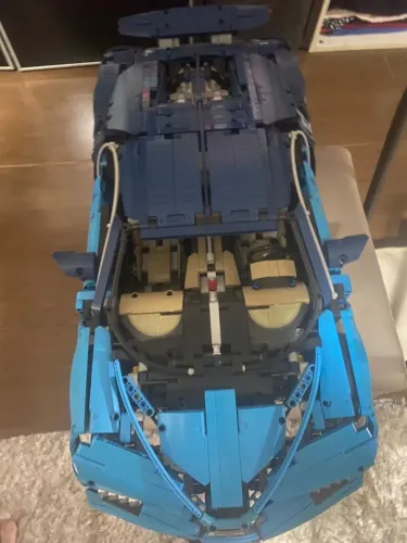 LEGO Technic Bugatti Chiron (conjunto 42083)