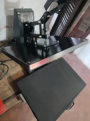 Prensa térmica plana tamanho 40x60 de gaveta ant impacto pouca usada