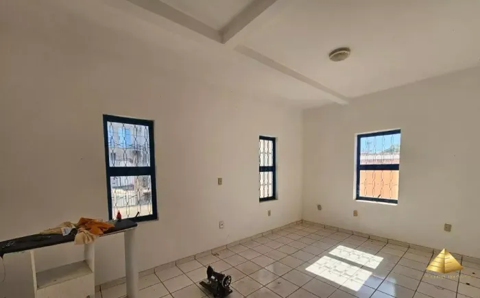 Sobrado para venda, 5 quarto(s), Jardim Cuiaba, Cuiabá