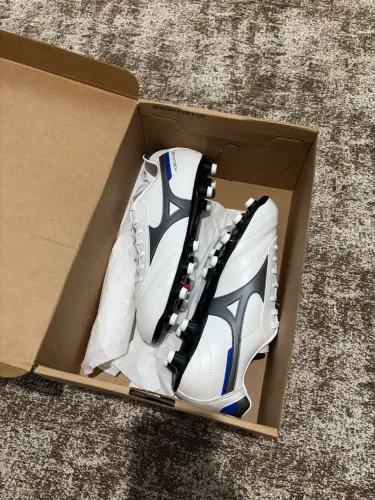 Chuteira Mizuno Classic Campo