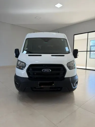 Ford Transit 15 lugares 2022