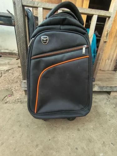 Mochila Executiva com Rodinhas Santino<br>R$150,00
