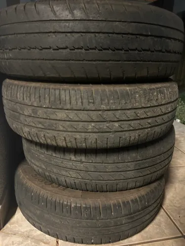 Pneus 165/70R14