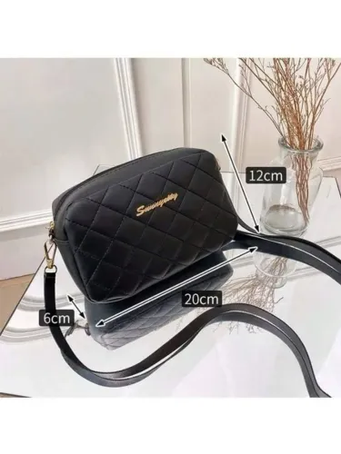 Bolsa Transversal Feminina Pequena Bordada com Borla Lingge