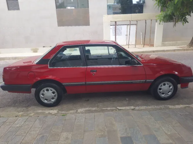Chevrolet Monza GL 1.8 Efi/ SL/ L/ 650/barc. 2e4p (álcool) 1986