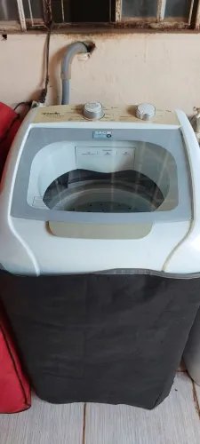 Vendo 2 máquinas de lavar roupa e um grill