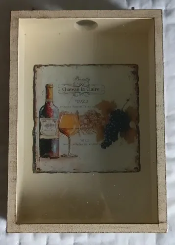 Quadro Porta-Rolhas Retrô - Chateau la Claire