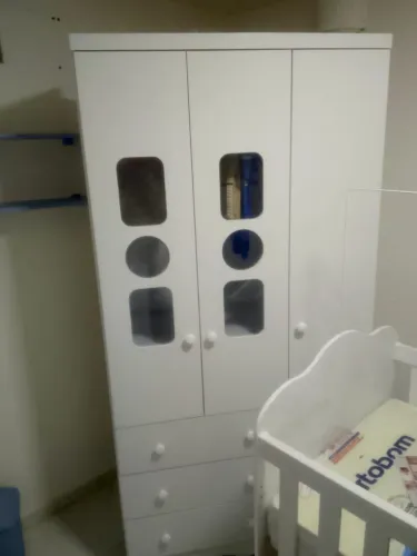 Guarda roupa pra bebê 
