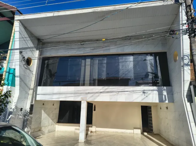 Casa Assobrada 3 Dorms - Cond. Residecial Planalto -V. Industrial