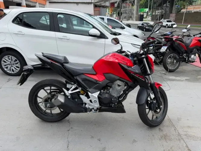 CB300F Twister 2024, trocamos financiamos, parcelamos no cartão, Opção Veiculos.
