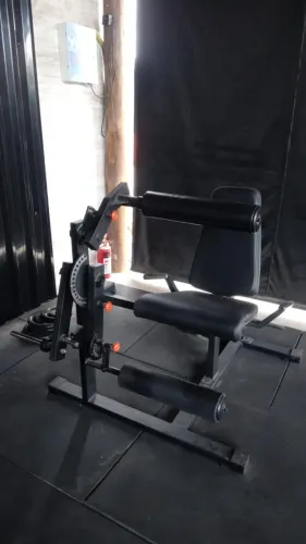 Cadeira Extensora/Flexora Anilhada Semi Nova | Pronta Entrega