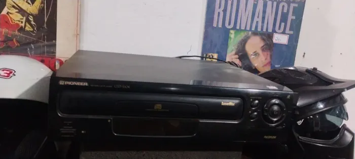 Aparelho de laser disk com controle