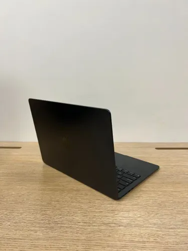 Macbook Air M4 2025