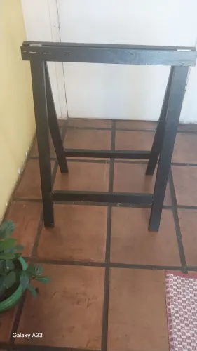 Cavalete de Madeira semi novo 82/60. São 3. AC OFERTA.