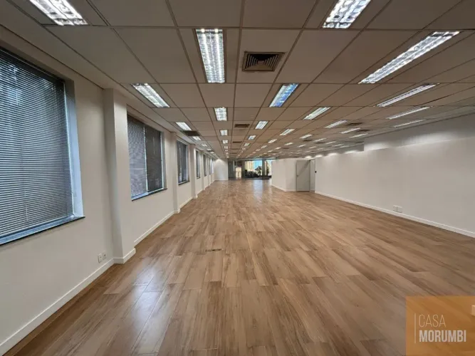 Venda - Locação Ponto/Depósito/Armazém / loja e 1 banheiro à Venda, 579 m² por R$ 14.000.0