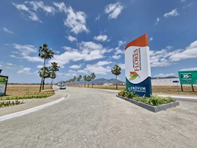 REPASSE - Lote com 259,75m² no Cond. Recanto das Flores - Luzardo Viana