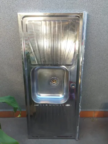 Pia de Inox com Cuba e Escorredor R$ 150