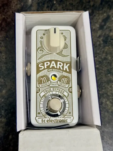 Pedal Spark Mini Booster NOVO!!! Sem uso. - TC Electronic - Zerado!! Oportunidade.
