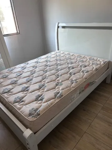 Cama de casal + colchão Eco Premium D33