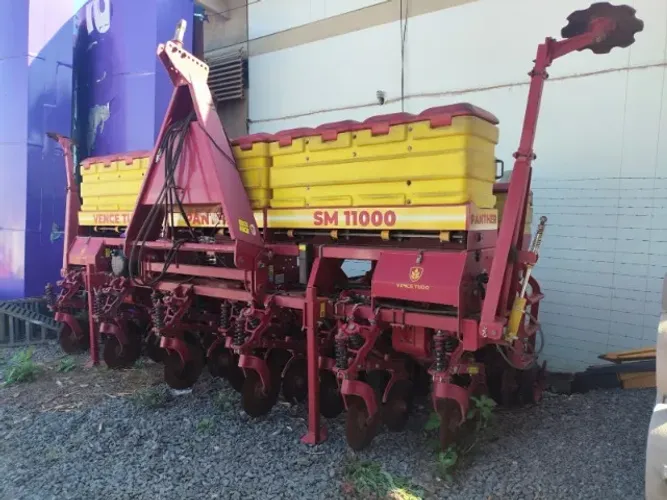 Plantadeira Vence Tudo 2022 10 linhas de 50 cm | Único dono Kit Titanium | PM400 |