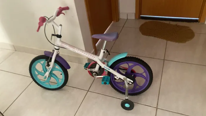 Bicicleta Caloi ceci aro 16