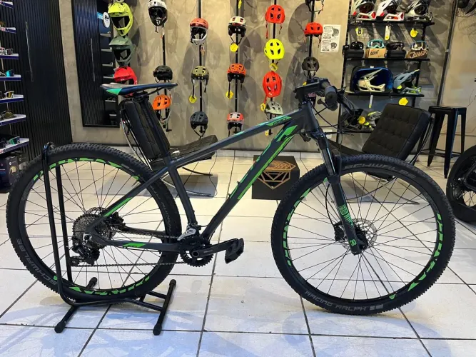 Bicicleta aro 29 seminova Sense Impact Pro 2020