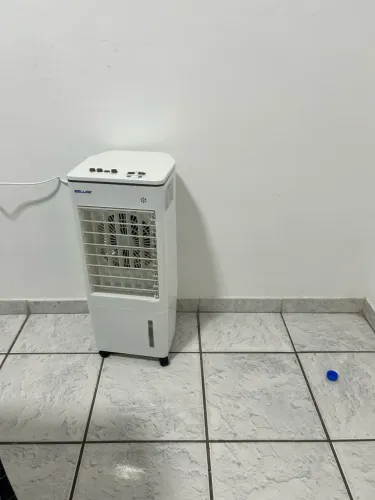 Climatizador de ar portátil zellox 08 litros 127 V