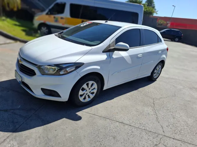 Chevrolet Onix Hatch LT 1.0 8V Flexpower 5P Mec. 2018
