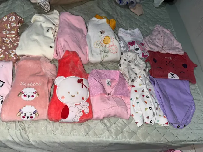 Vende-se lotinho de roupas feminina 